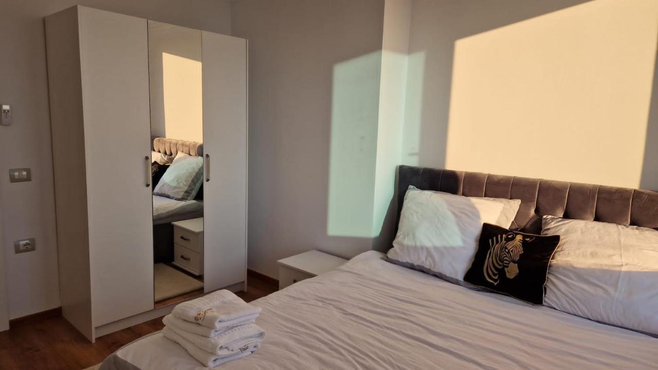 Pirro Luxury Apartamento *